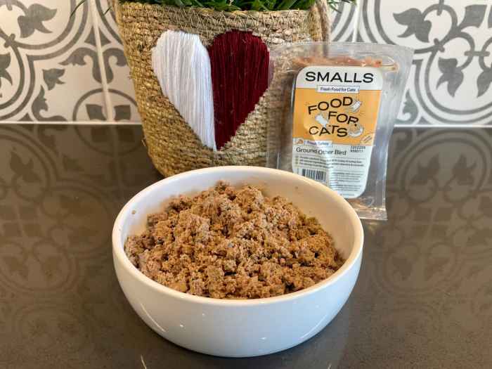 Smalls cat food reviews